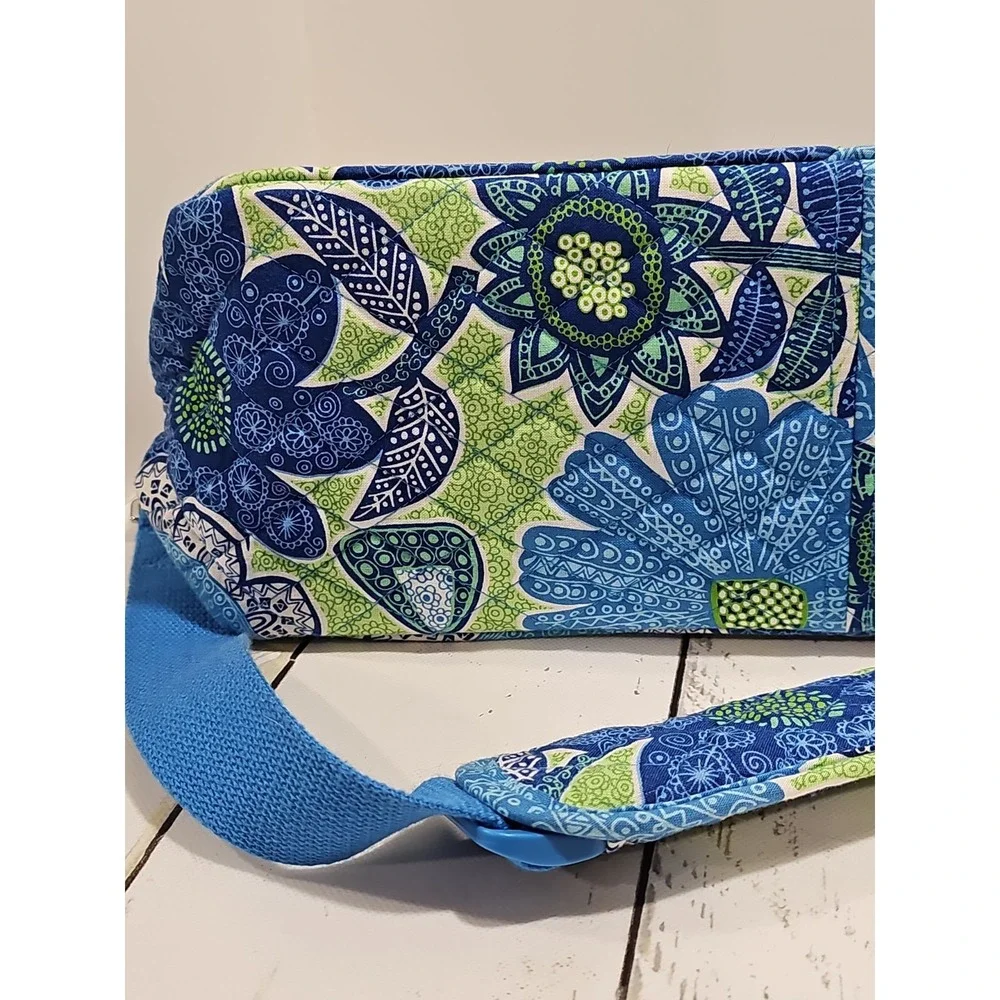 Vera Bradley Doodle Daisy Tote Duffle Weekender Laptop Travel Bag